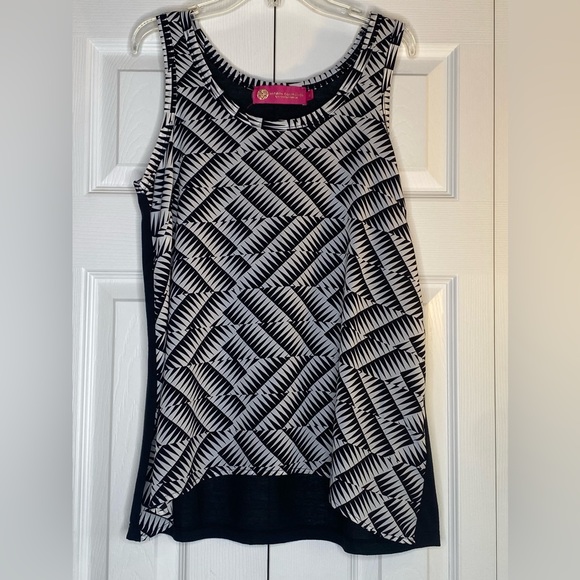 Women's Macbeth Collection by Margaret Josephs Tank Top Semi Sheer Geometric Med - Picture 1 of 4